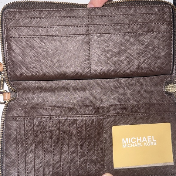 Michael Kors Wristlet - Picture 3 of 4